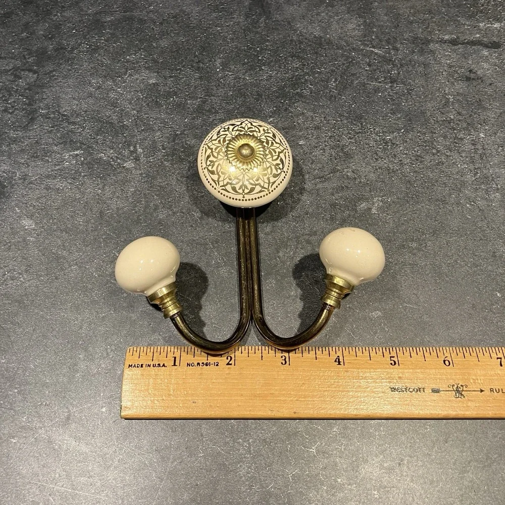 N/A set ornate